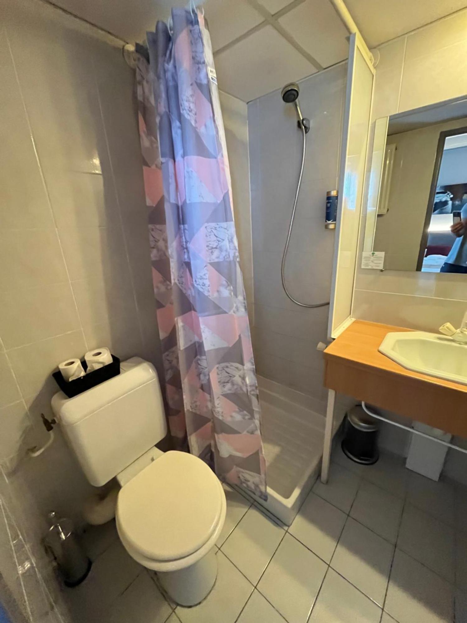 Brit Hotel Le Vesoul Bagian luar foto
